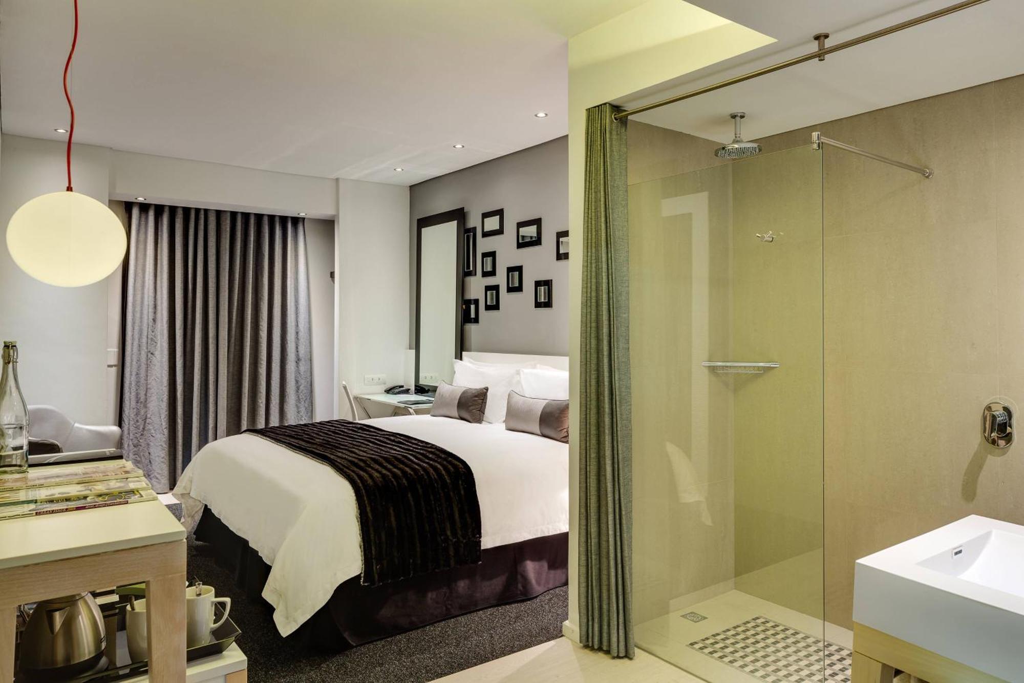 Protea Hotel Fire & Ice! By Marriott Pretoria Menlyn Exterior photo